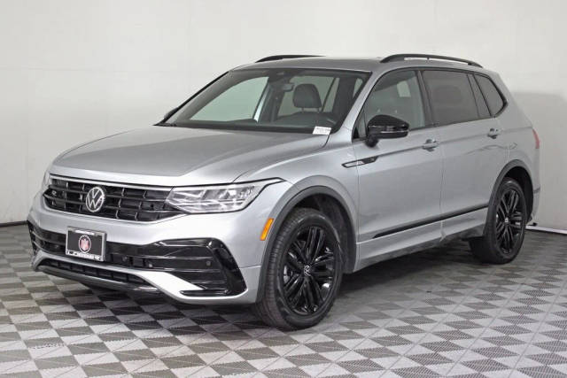 2022 Volkswagen Tiguan SE R-Line Black AWD photo