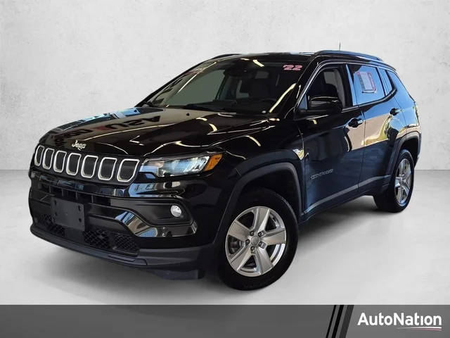 2022 Jeep Compass Latitude 4WD photo