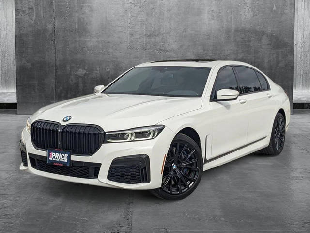 2022 BMW 7 Series 740i RWD photo