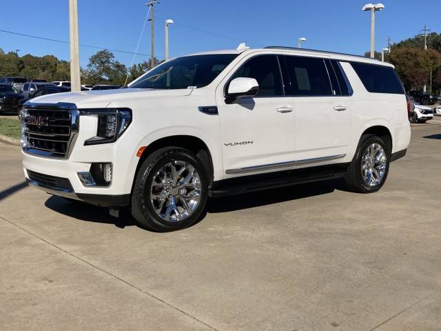 2022 GMC Yukon XL SLT 4WD photo