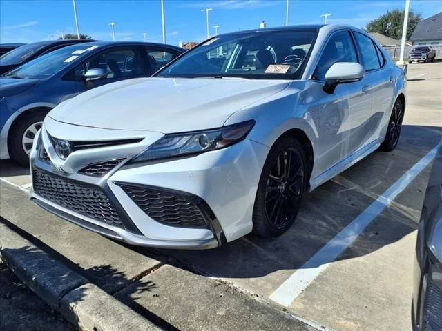 2022 Toyota Camry XSE FWD photo