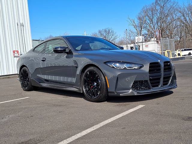 2022 BMW M4 RWD photo