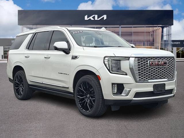 2022 GMC Yukon Denali 4WD photo
