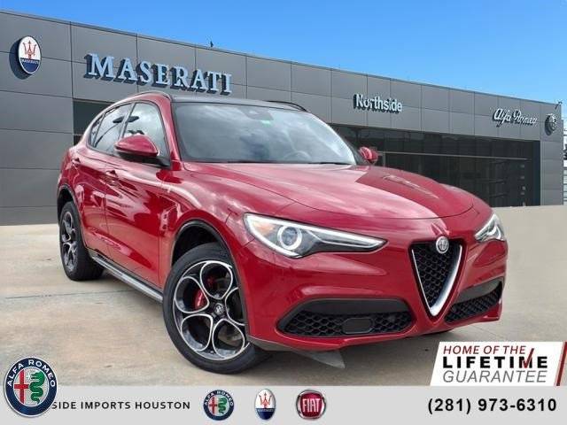 2022 Alfa Romeo Stelvio Ti AWD photo