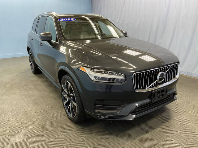 2022 Volvo XC90 Momentum AWD photo