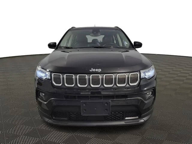 2022 Jeep Compass Latitude 4WD photo