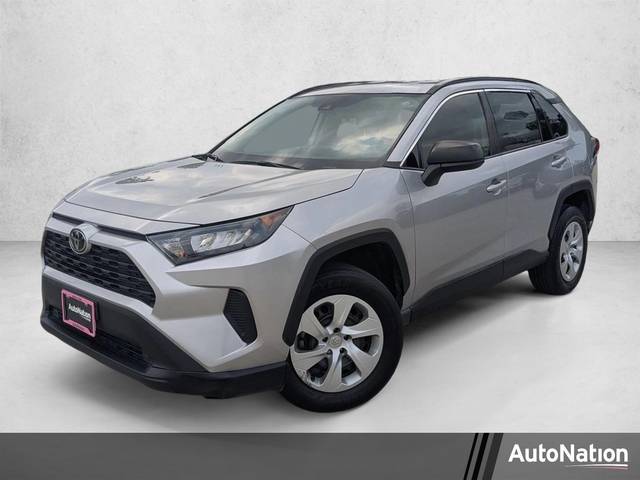 2021 Toyota RAV4 LE FWD photo