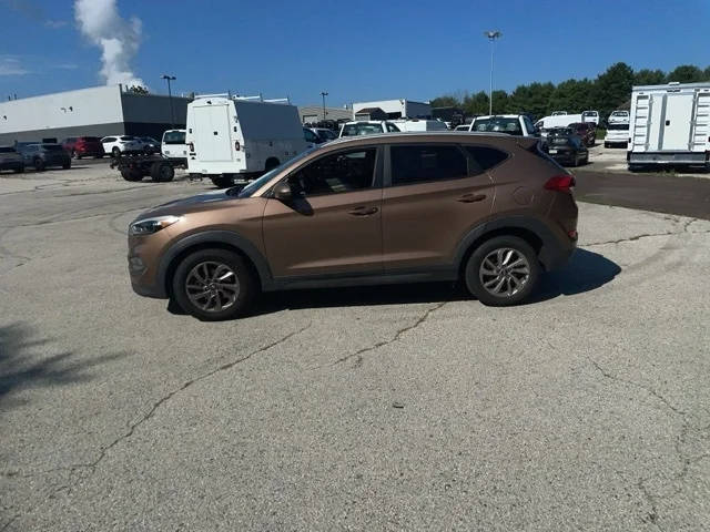 2016 Hyundai Tucson SE AWD photo