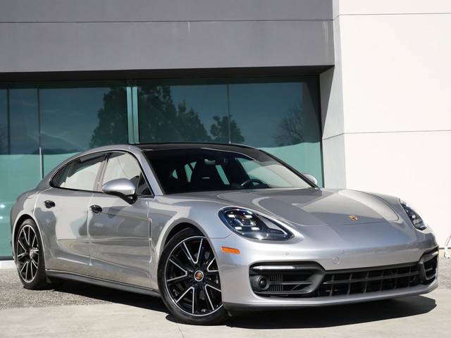 2022 Porsche Panamera 4 Executive AWD photo