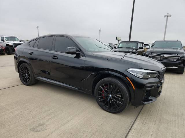 2022 BMW X6 M50i AWD photo