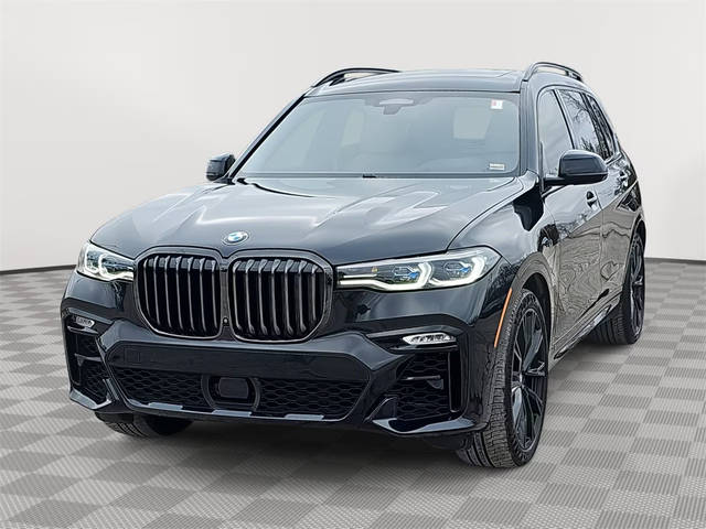 2022 BMW X7 M50i AWD photo