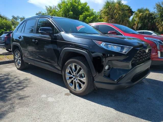 2021 Toyota RAV4 XLE Premium FWD photo