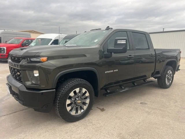 2022 Chevrolet Silverado 2500HD Custom 4WD photo