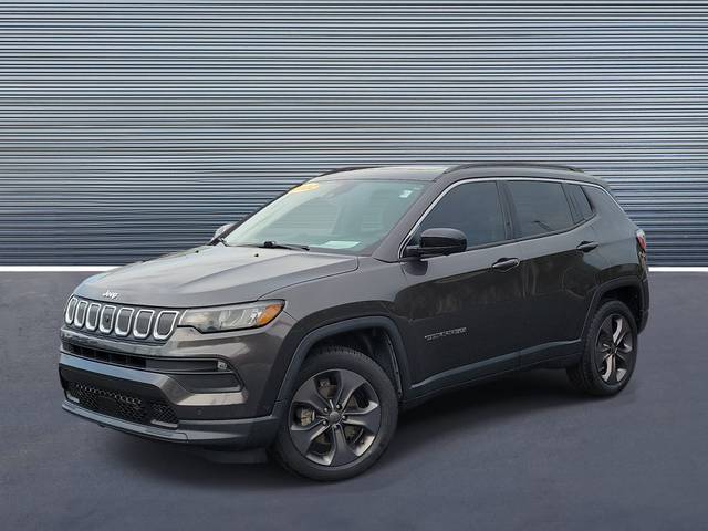 2022 Jeep Compass Latitude Lux 4WD photo