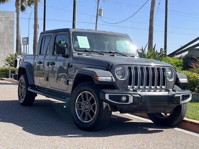 2022 Jeep Gladiator Overland 4WD photo