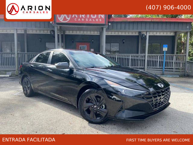 2022 Hyundai Elantra SEL FWD photo