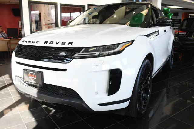 2022 Land Rover Range Rover Evoque SE AWD photo
