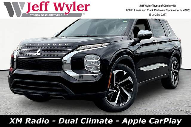 2022 Mitsubishi Outlander ES FWD photo