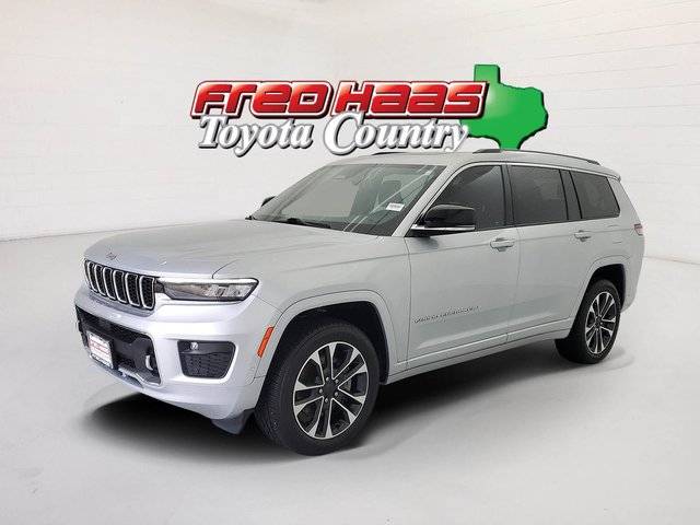 2022 Jeep Grand Cherokee L Overland RWD photo