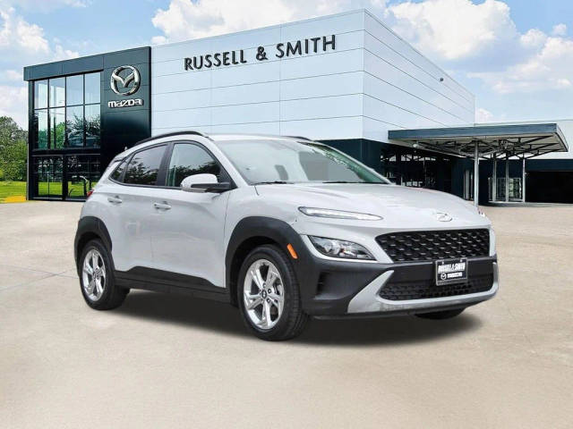 2022 Hyundai Kona SEL FWD photo