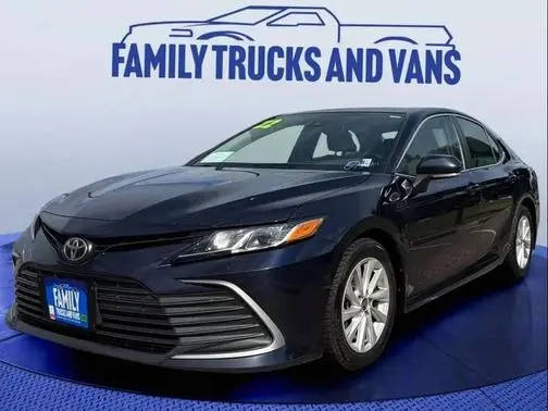 2022 Toyota Camry LE AWD photo