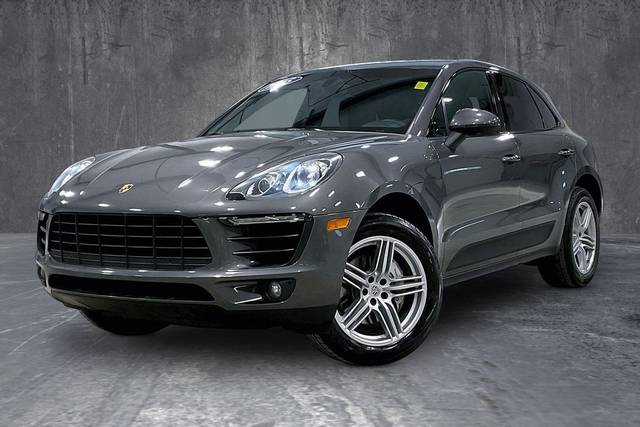 2015 Porsche Macan S AWD photo