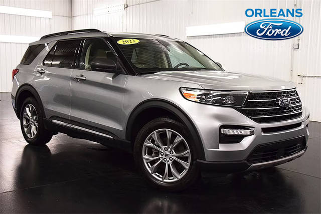 2022 Ford Explorer XLT 4WD photo