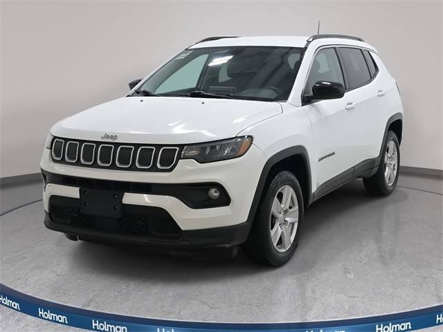 2022 Jeep Compass Latitude 4WD photo