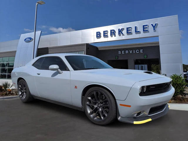 2021 Dodge Challenger R/T Scat Pack RWD photo