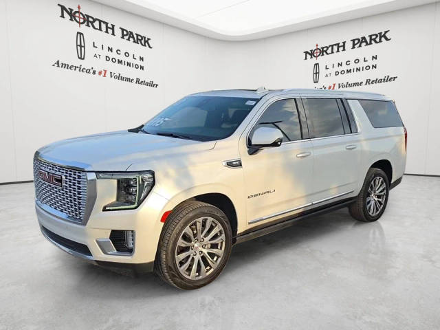 2022 GMC Yukon XL Denali RWD photo