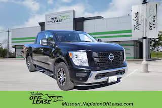 2021 Nissan Titan SV 4WD photo