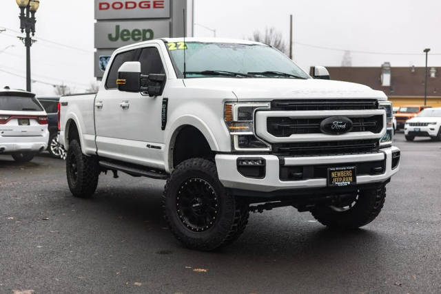 2022 Ford F-350 Super Duty Platinum 4WD photo