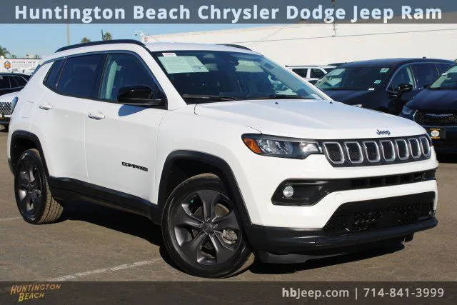2022 Jeep Compass Latitude Lux 4WD photo