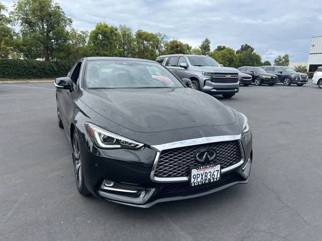 2022 Infiniti Q60 LUXE RWD photo