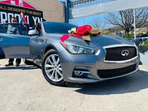 2016 Infiniti Q50 2.0T Premium RWD photo