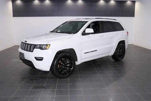 2018 Jeep Grand Cherokee Altitude 4WD photo