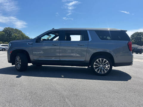 2022 GMC Yukon XL Denali 4WD photo