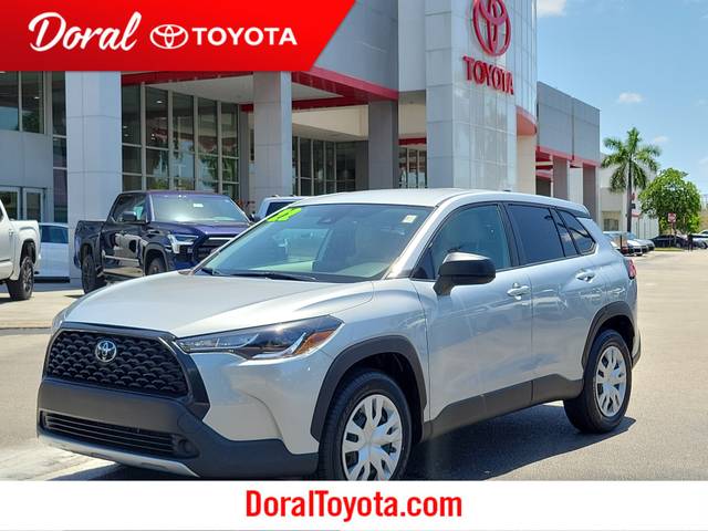 2022 Toyota Corolla Cross L FWD photo