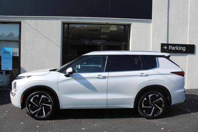 2022 Mitsubishi Outlander SEL 4WD photo