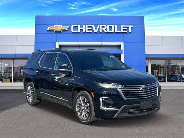 2022 Chevrolet Traverse Premier AWD photo