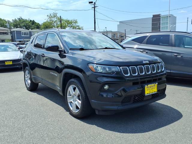 2022 Jeep Compass Latitude 4WD photo