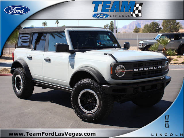 2021 Ford Bronco 4 Door Black Diamond 4WD photo