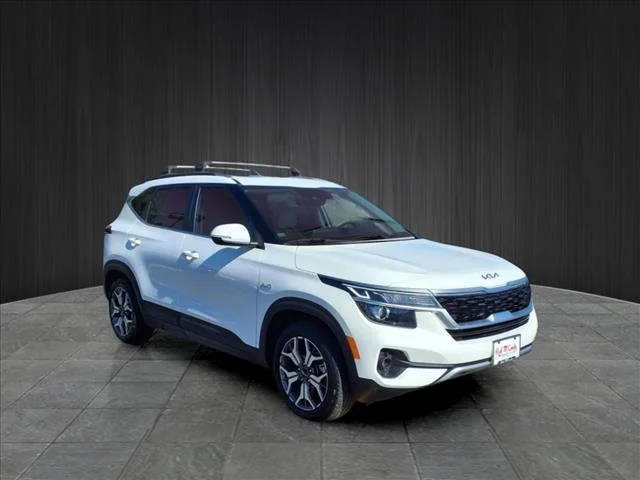 2022 Kia Seltos EX AWD photo