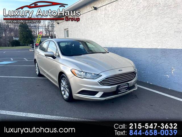 2017 Ford Fusion SE FWD photo
