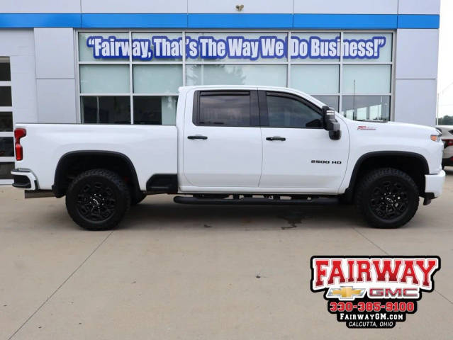 2022 Chevrolet Silverado 2500HD LTZ 4WD photo