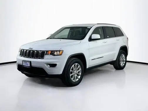 2022 Jeep Grand Cherokee Laredo E 4WD photo