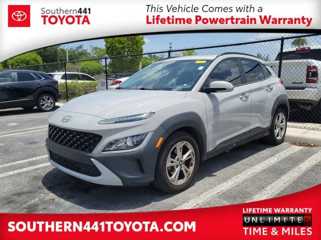 2022 Hyundai Kona SEL FWD photo