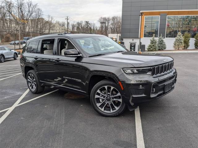 2022 Jeep Grand Cherokee L Overland 4WD photo