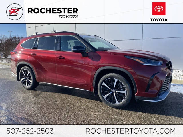 2022 Toyota Highlander XSE AWD photo