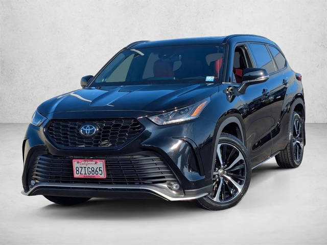 2022 Toyota Highlander XSE AWD photo